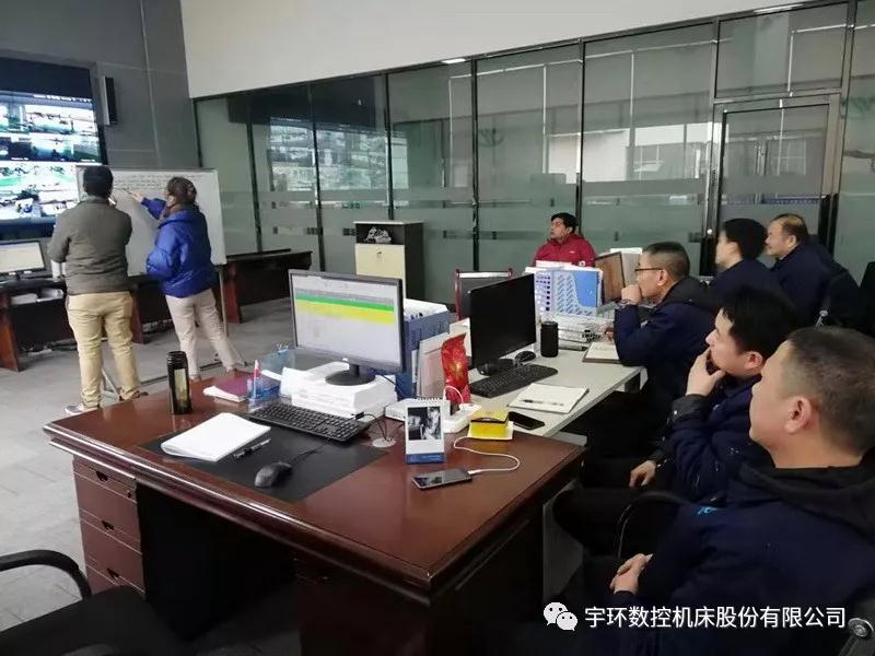宇環數控機床股份有限公司:印度客戶來驗收磨床 宇環數控機床股份有限公司:印度客戶來驗收磨床