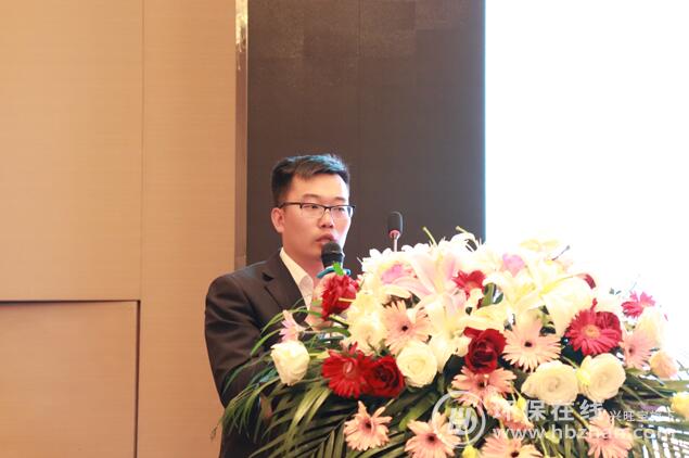圖為杭州南方賽珀工業設備有限公司羅建華介紹計量泵相關產品技術 圖為杭州南方賽珀工業設備有限公司羅建華介紹計量泵相關產品技術