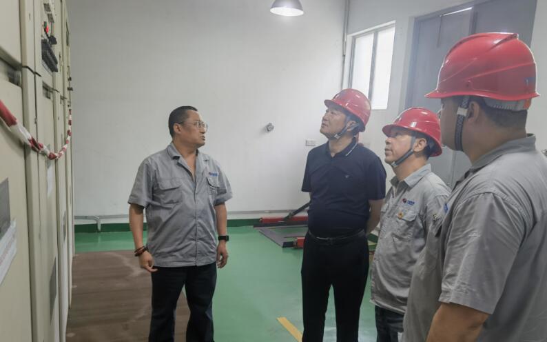 上海能源裝備有限公司主要領導節前帶隊開展專項檢查 上海能源裝備有限公司主要領導節前帶隊開展專項檢查