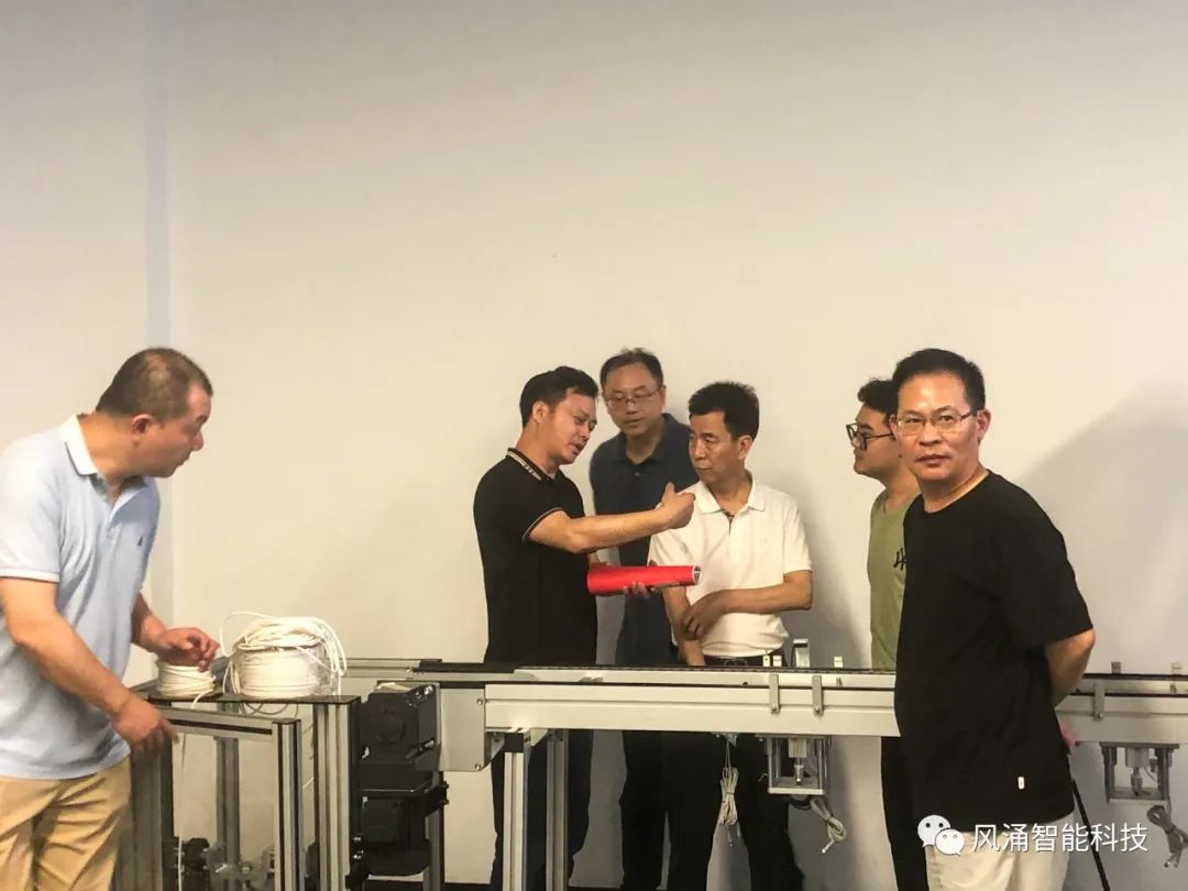 超達閥門集團參觀考察風涌智能球閥自動化裝配線 超達閥門集團參觀考察風涌智能球閥自動化裝配線
