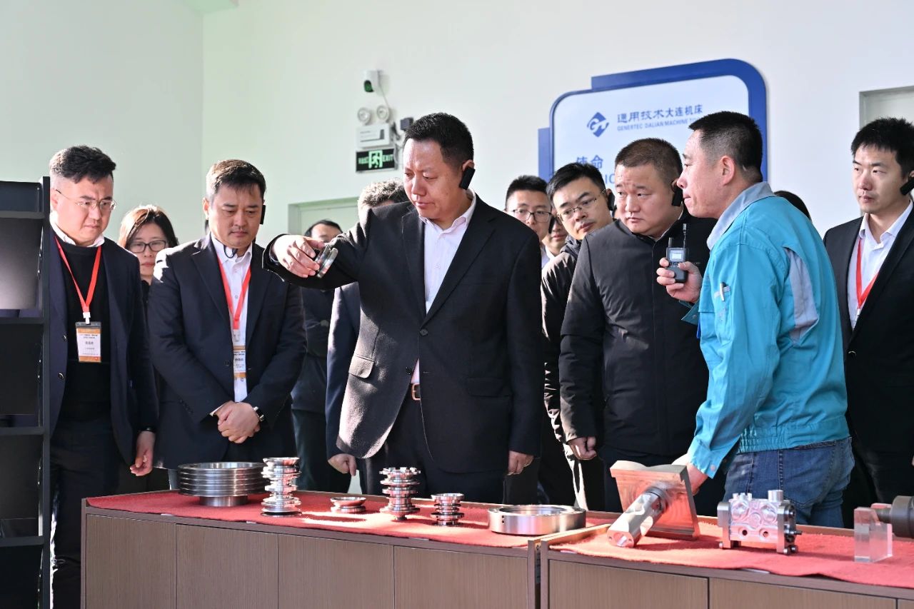 南航機務“雁陣護航”管理層干部培訓班到通用技術大連機床參觀研學 南航機務“雁陣護航”管理層干部培訓班到通用技術大連機床參觀研學