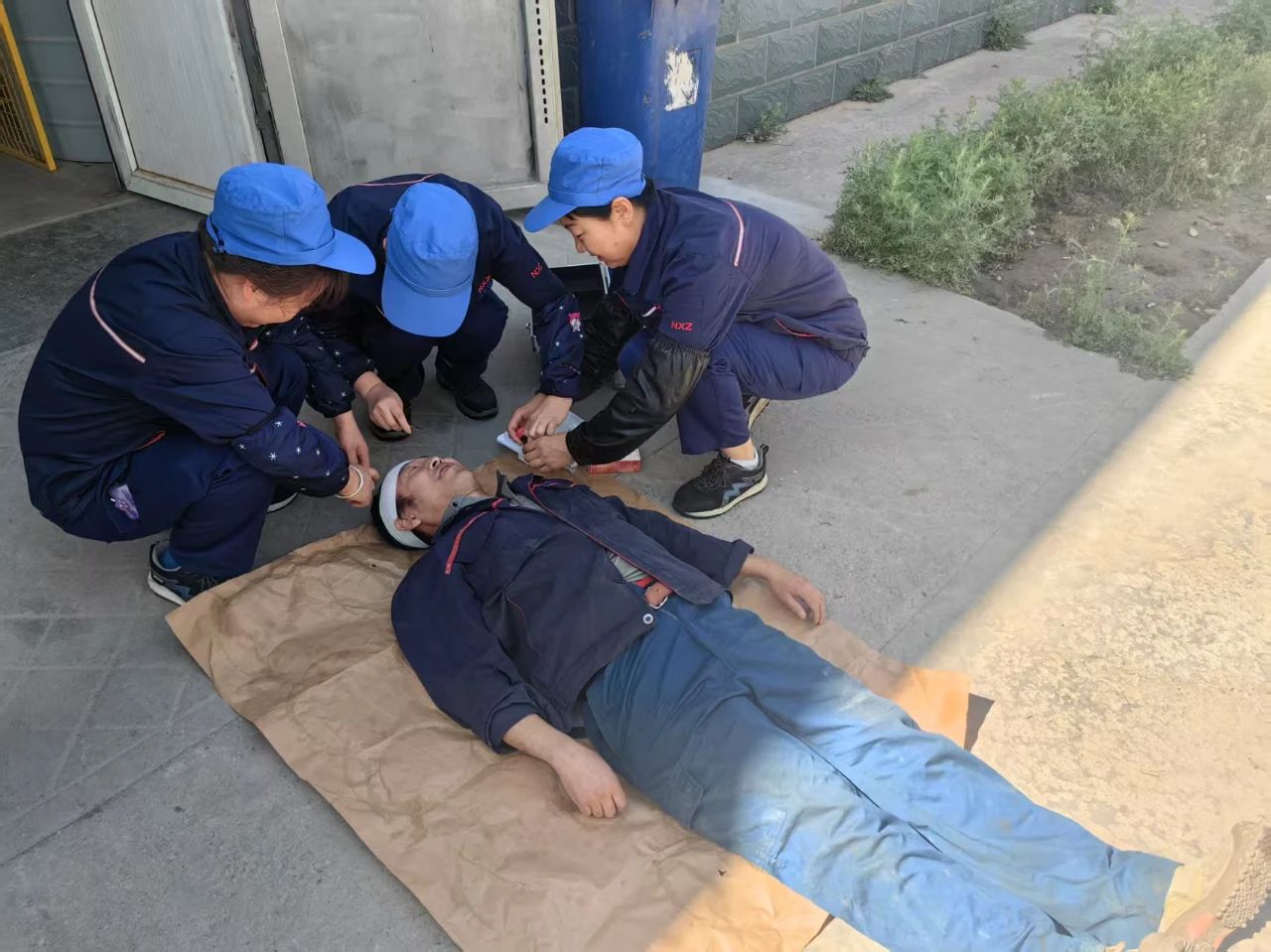 西北軸承鐵路車間開展“導熱油鍋爐火災爆炸”專項應急演練 西北軸承鐵路車間開展“導熱油鍋爐火災爆炸”專項應急演練