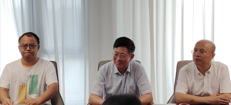 河北工業大學教授團隊赴強大泵業調研 河北工業大學教授團隊赴強大泵業調研